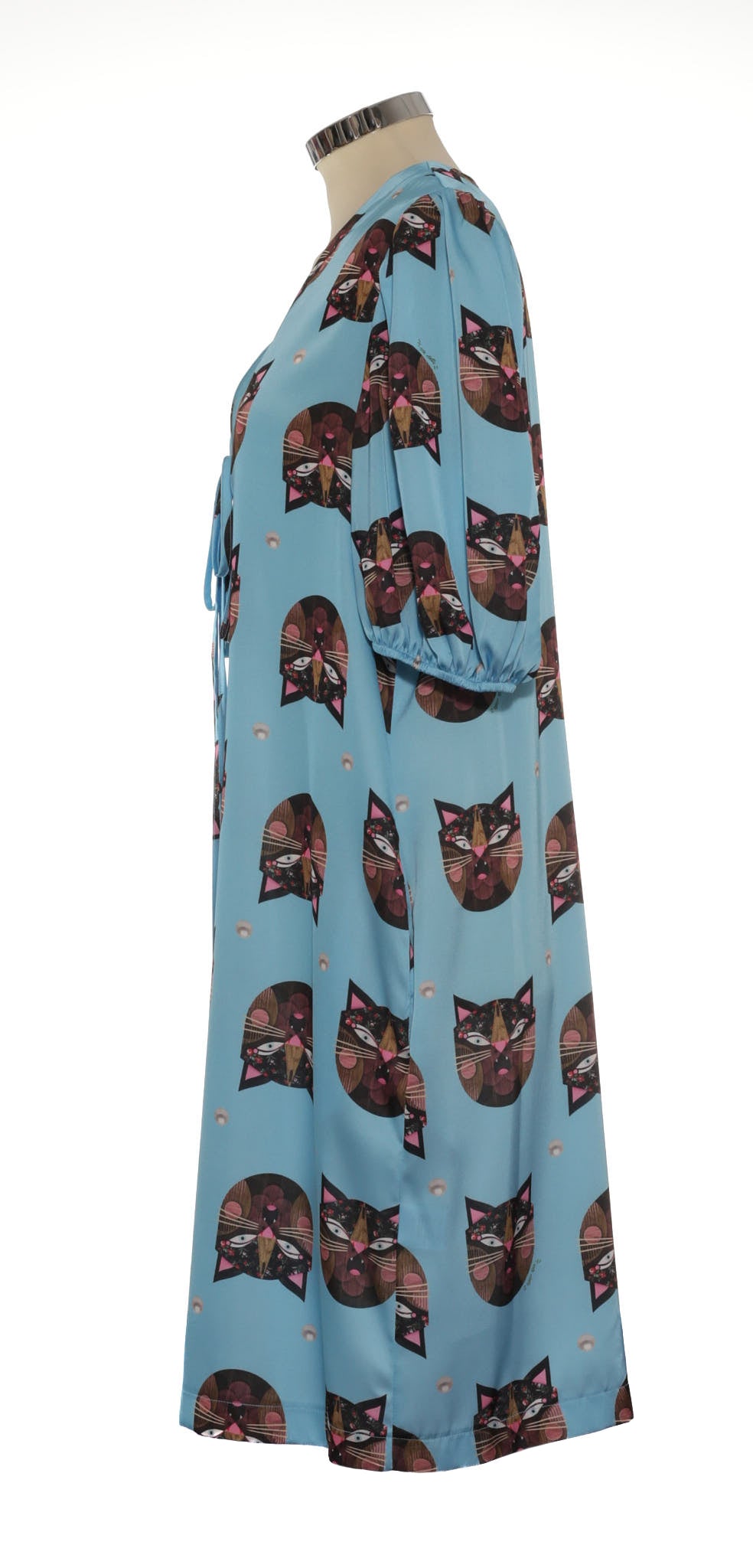 Il The delle 5 Keaton vestito lato sinistro